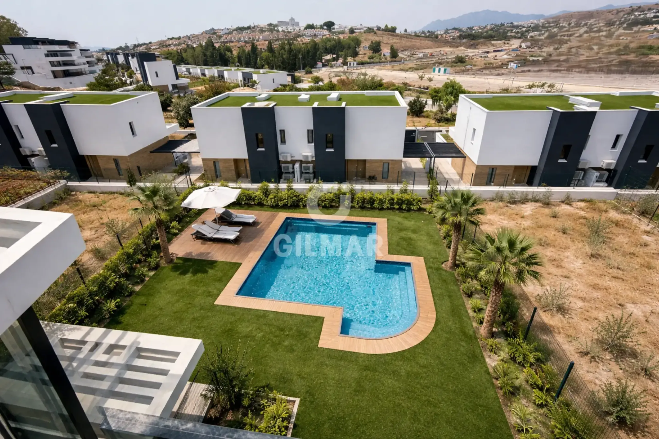 Semi-detached house in Estepona Este - Málaga