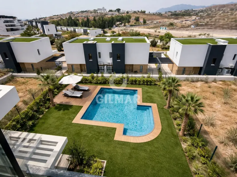 Semi-detached house in Estepona Este - Málaga