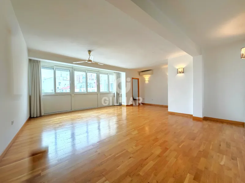 Apartment in Ciudad Jardín (Madrid) - Madrid