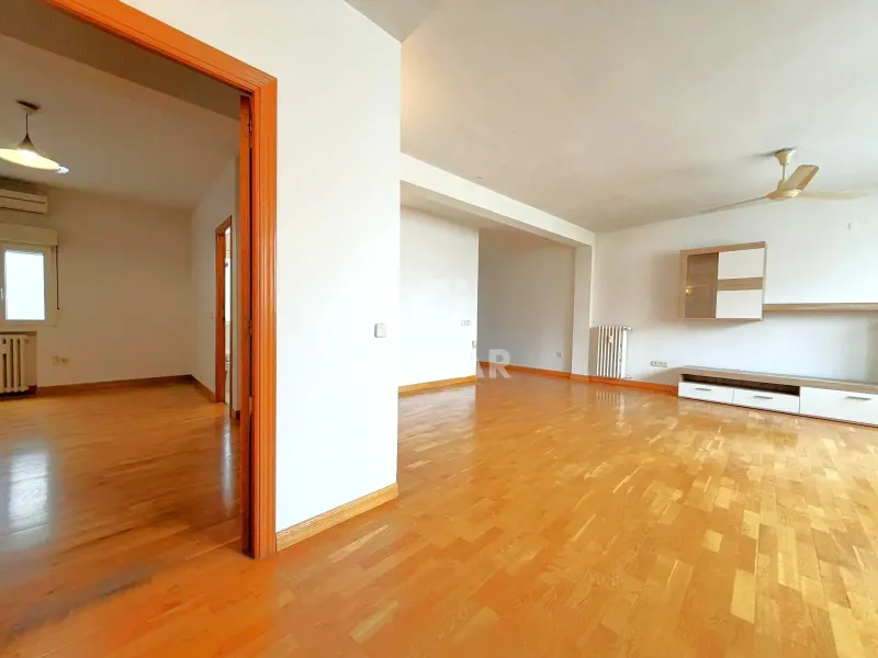 Apartment in Ciudad Jardín (Madrid) - Madrid