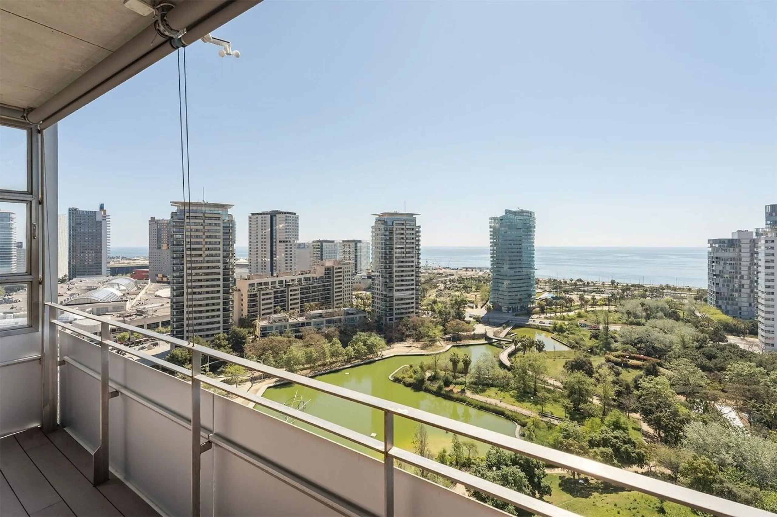Apartment with Spectacular Views and Private Terrace in Diagonal Mar, Barcelona
