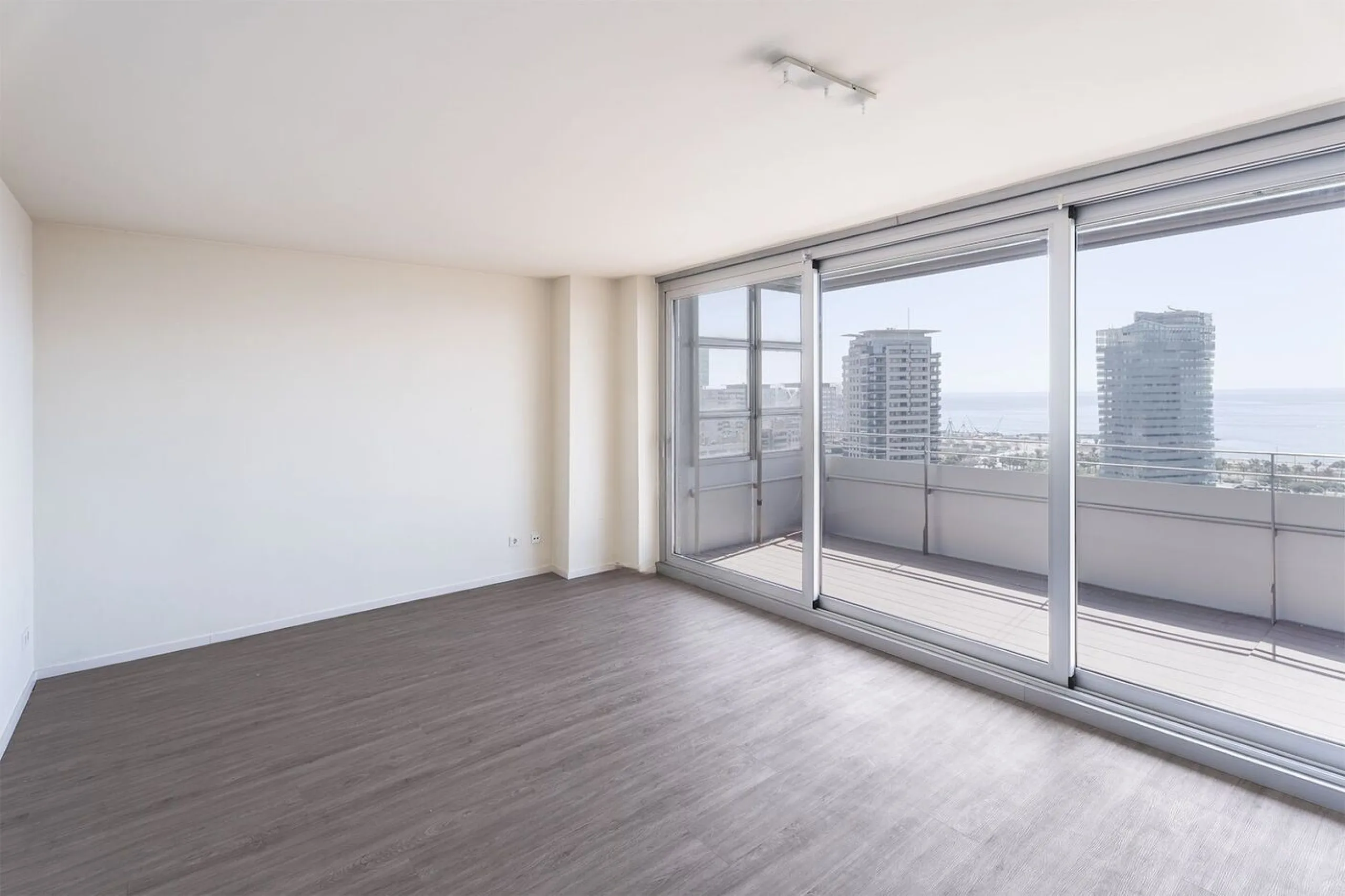 Apartment with Spectacular Views and Private Terrace in Diagonal Mar, Barcelona