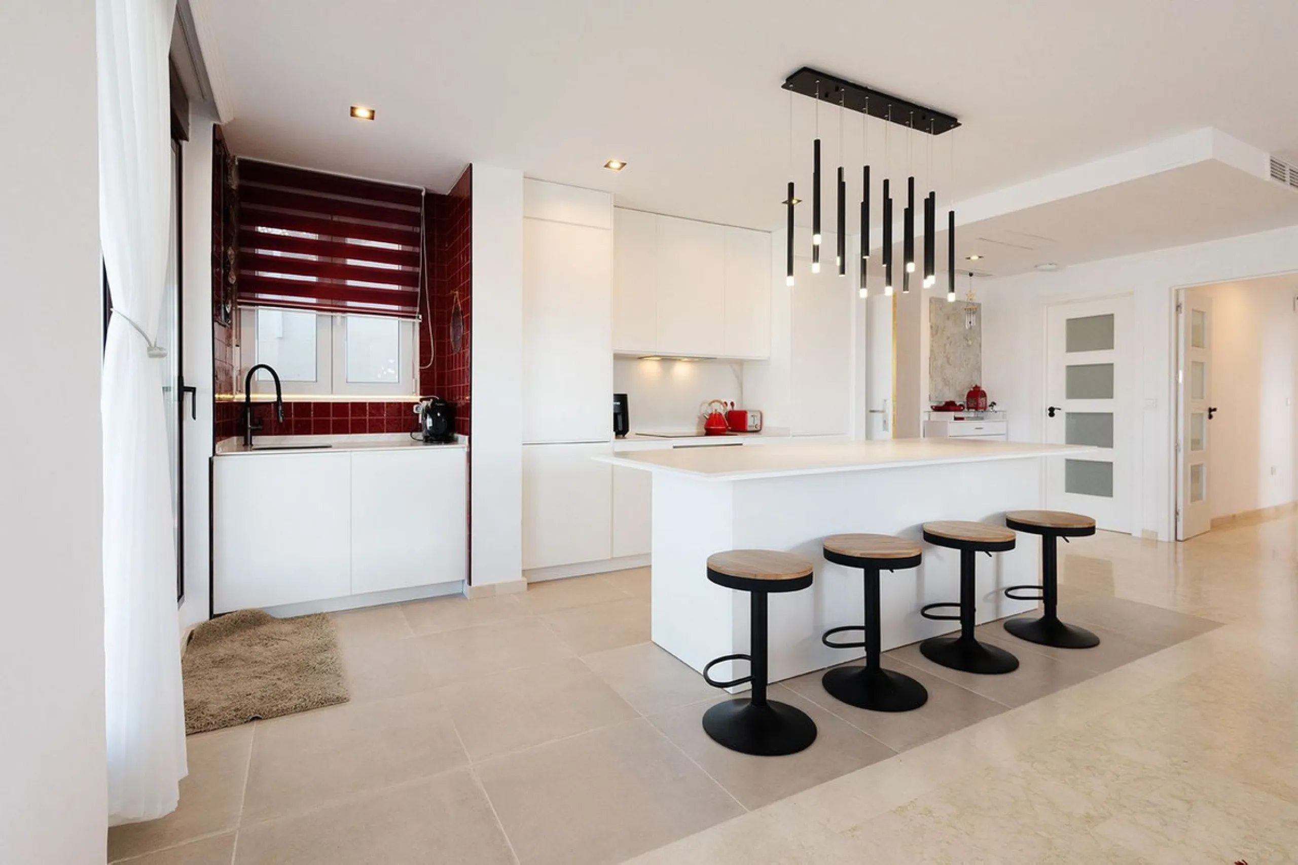 Appartment | Fully Renovated in 2025 | 3 Bedrooms • 3 Bathrooms • 150 m² Interior • 125 m² Exterior • Sunset Views