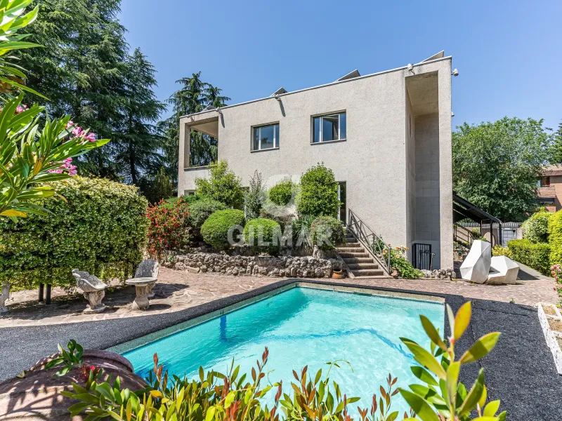 Villa in Majadahonda - Madrid