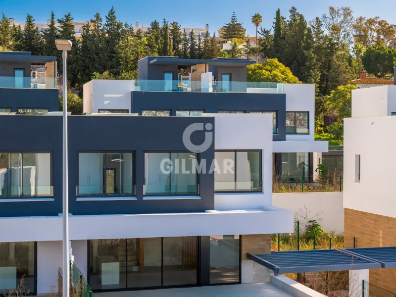 Chalet Pareado en Estepona Este - Málaga