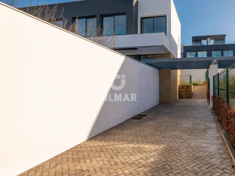 Semi-detached house in Estepona Este - Málaga