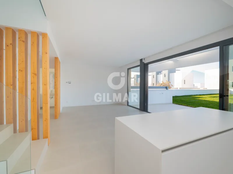 Semi-detached house in Estepona Este - Málaga