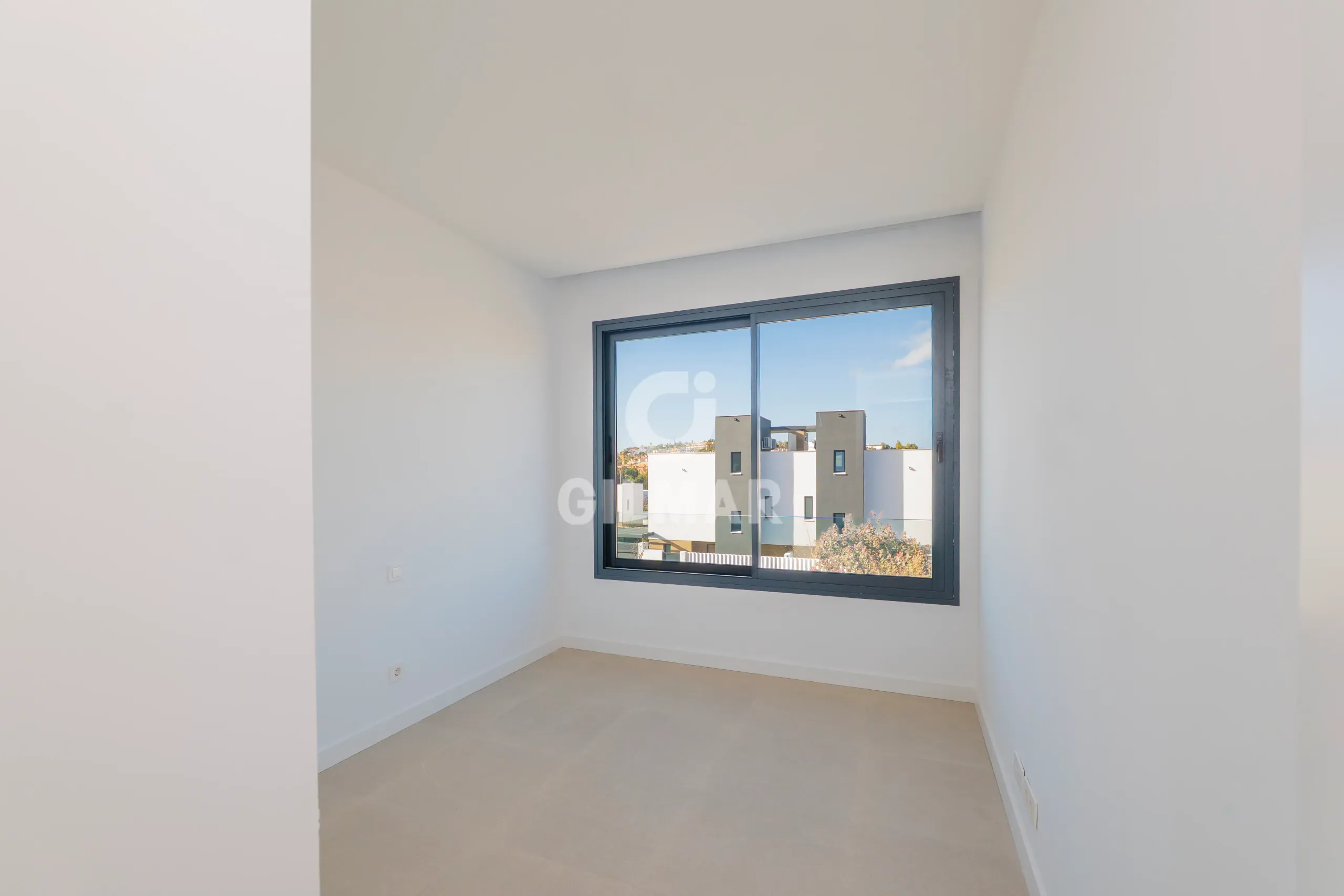 Semi-detached house in Estepona Este - Málaga
