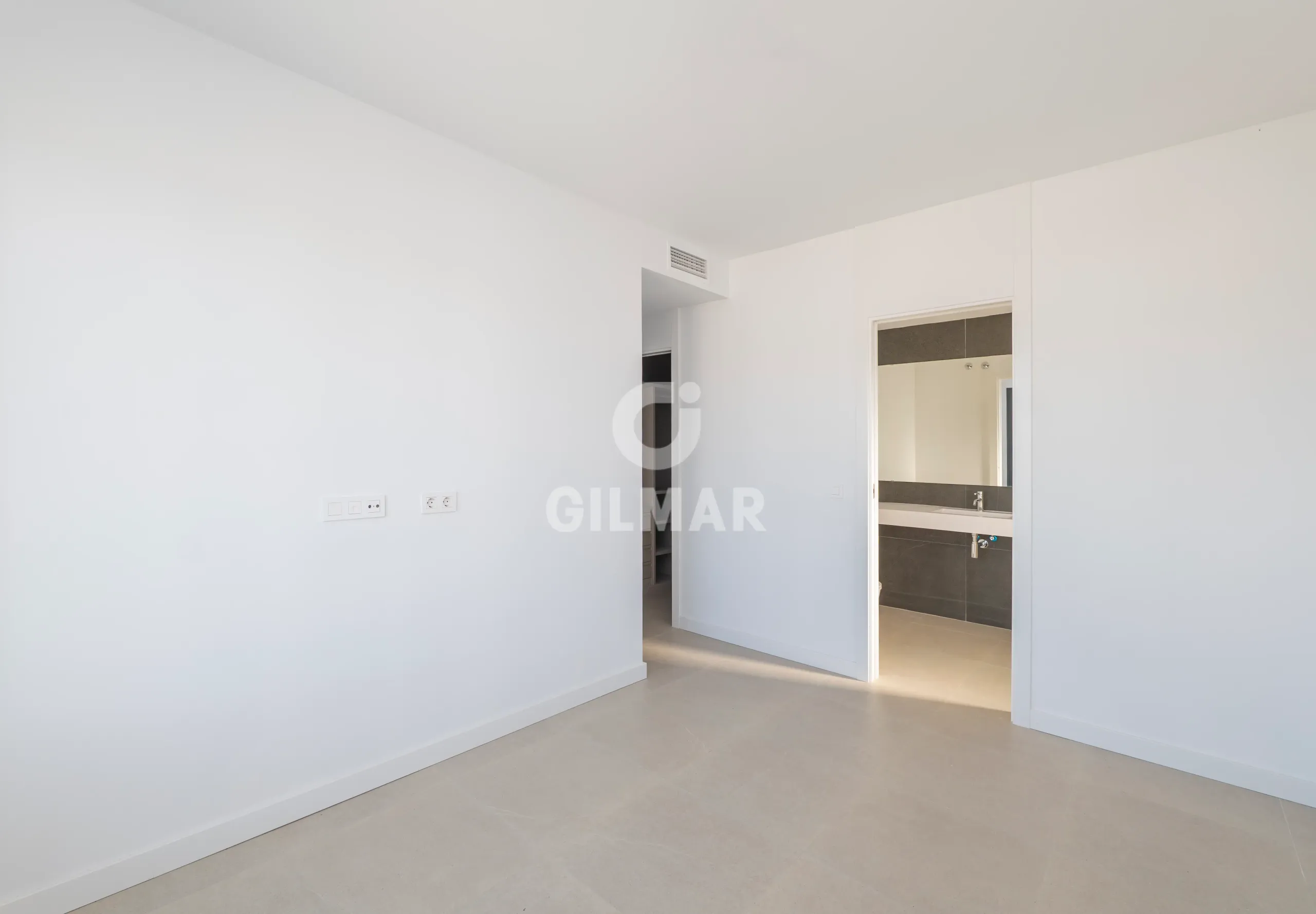 Semi-detached house in Estepona Este - Málaga