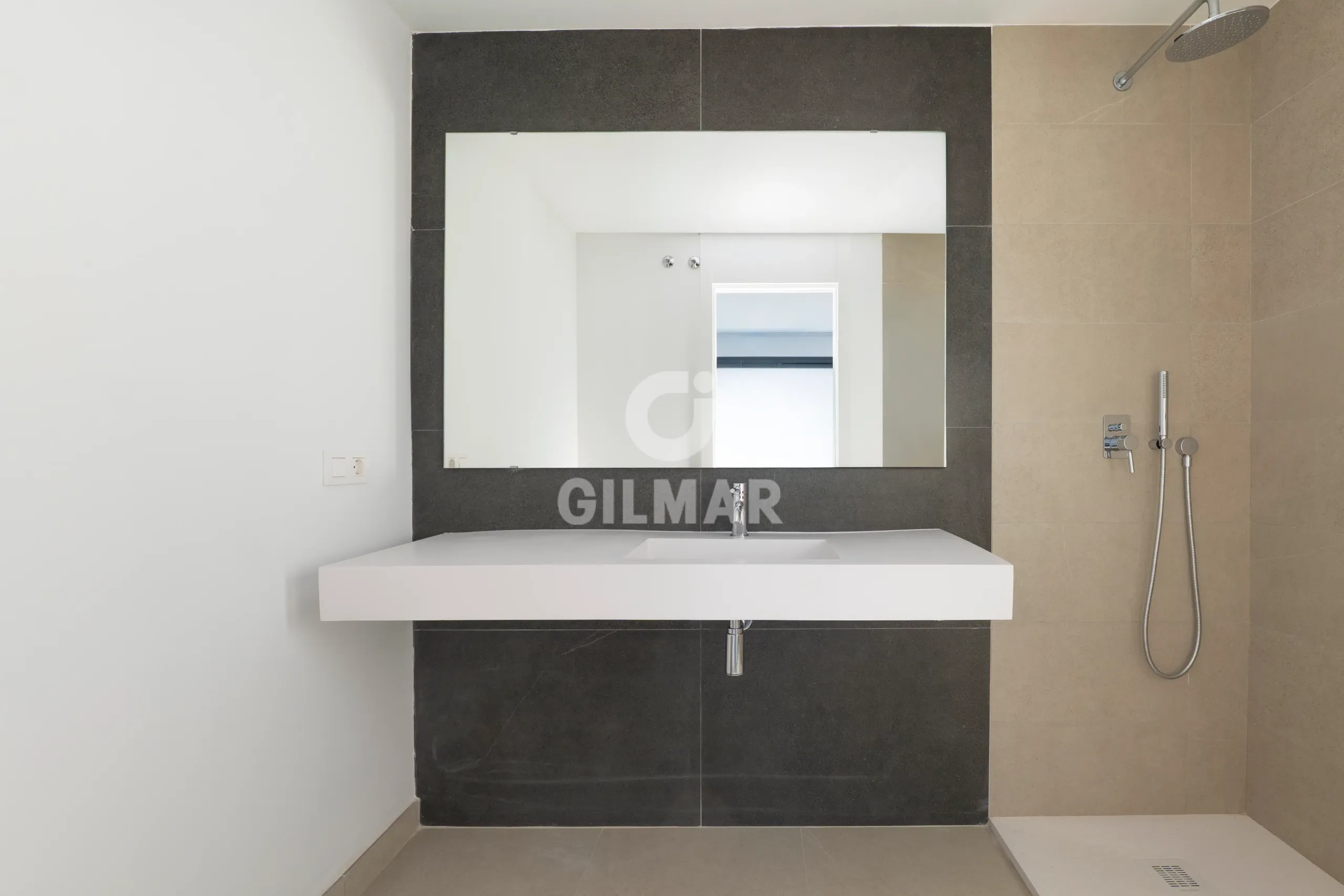 Semi-detached house in Estepona Este - Málaga