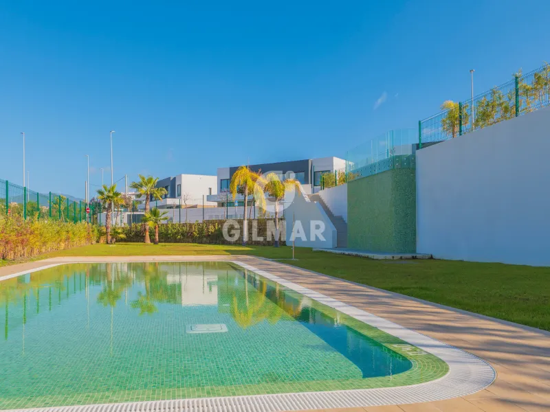 Semi-detached house in Estepona Este - Málaga