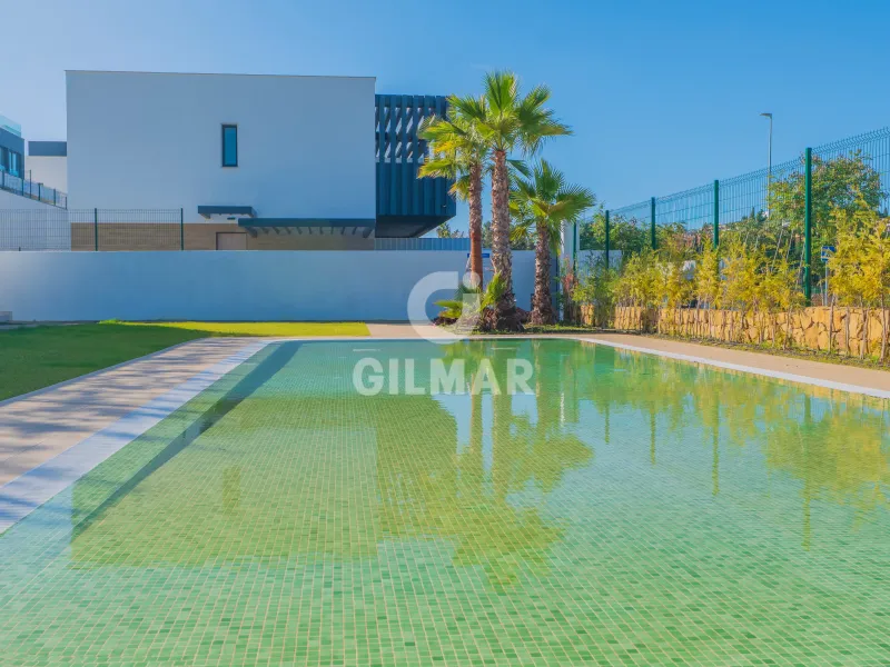 Semi-detached house in Estepona Este - Málaga