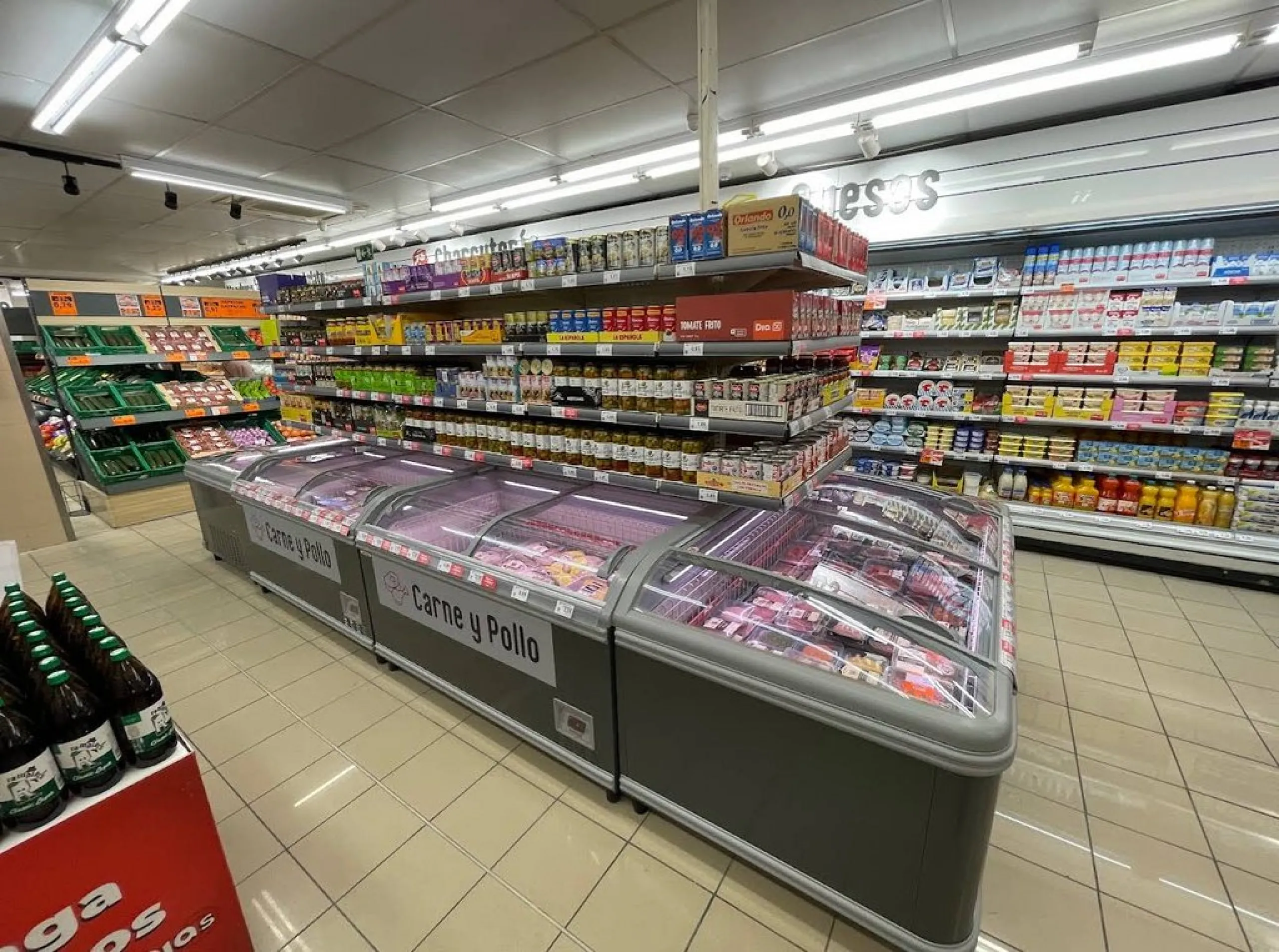 Commercial Property with Tenant (Supermarket) in Madrid