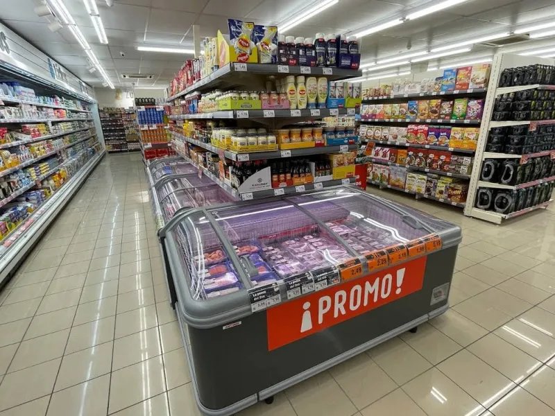 Commercial Property with Tenant (Supermarket) in Madrid