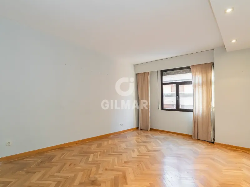Apartment in Hispanoamérica - Madrid
