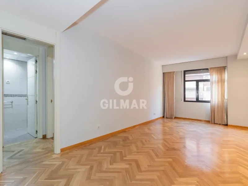 Apartment in Hispanoamérica - Madrid
