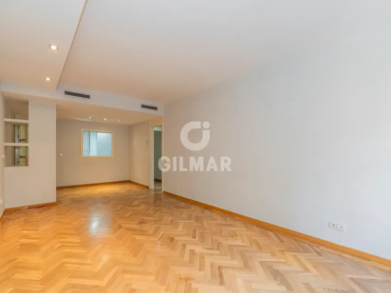 Apartment in Hispanoamérica - Madrid