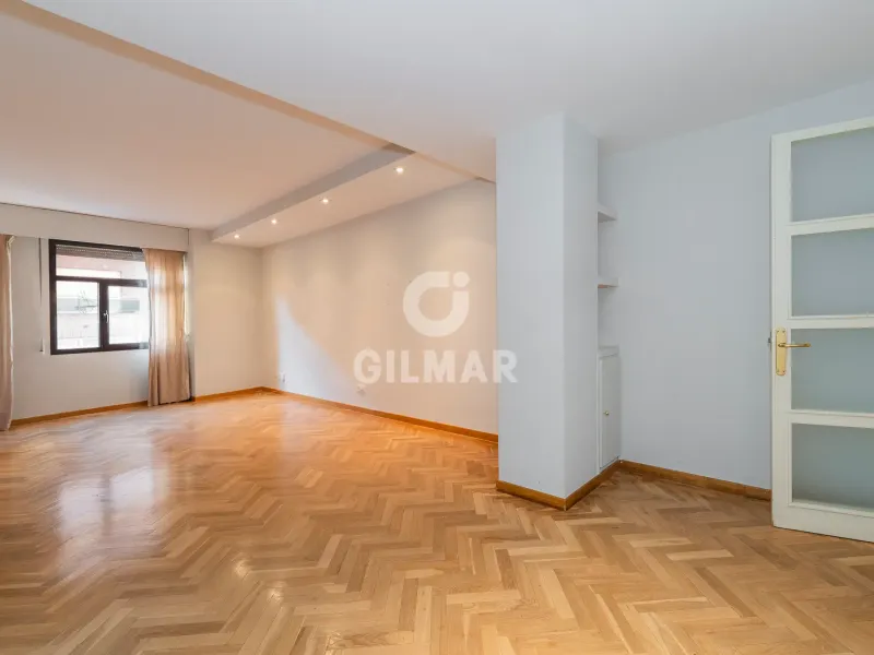 Apartment in Hispanoamérica - Madrid