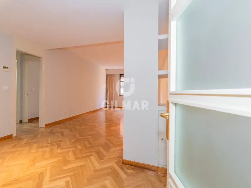 Apartment in Hispanoamérica - Madrid