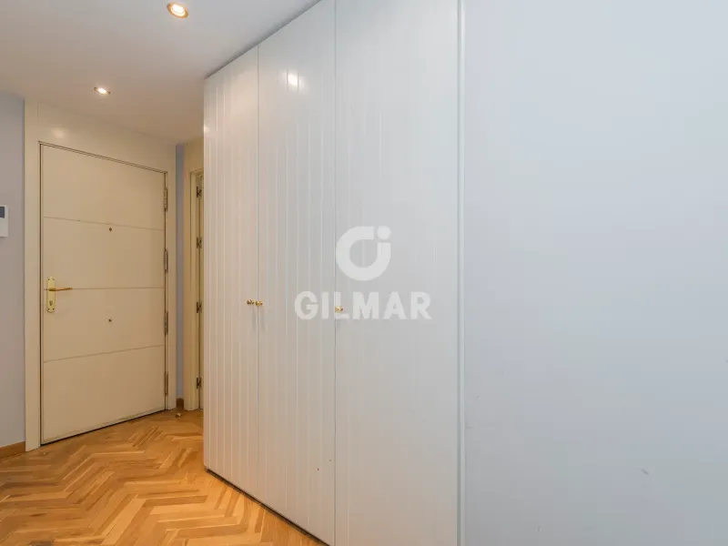 Apartment in Hispanoamérica - Madrid