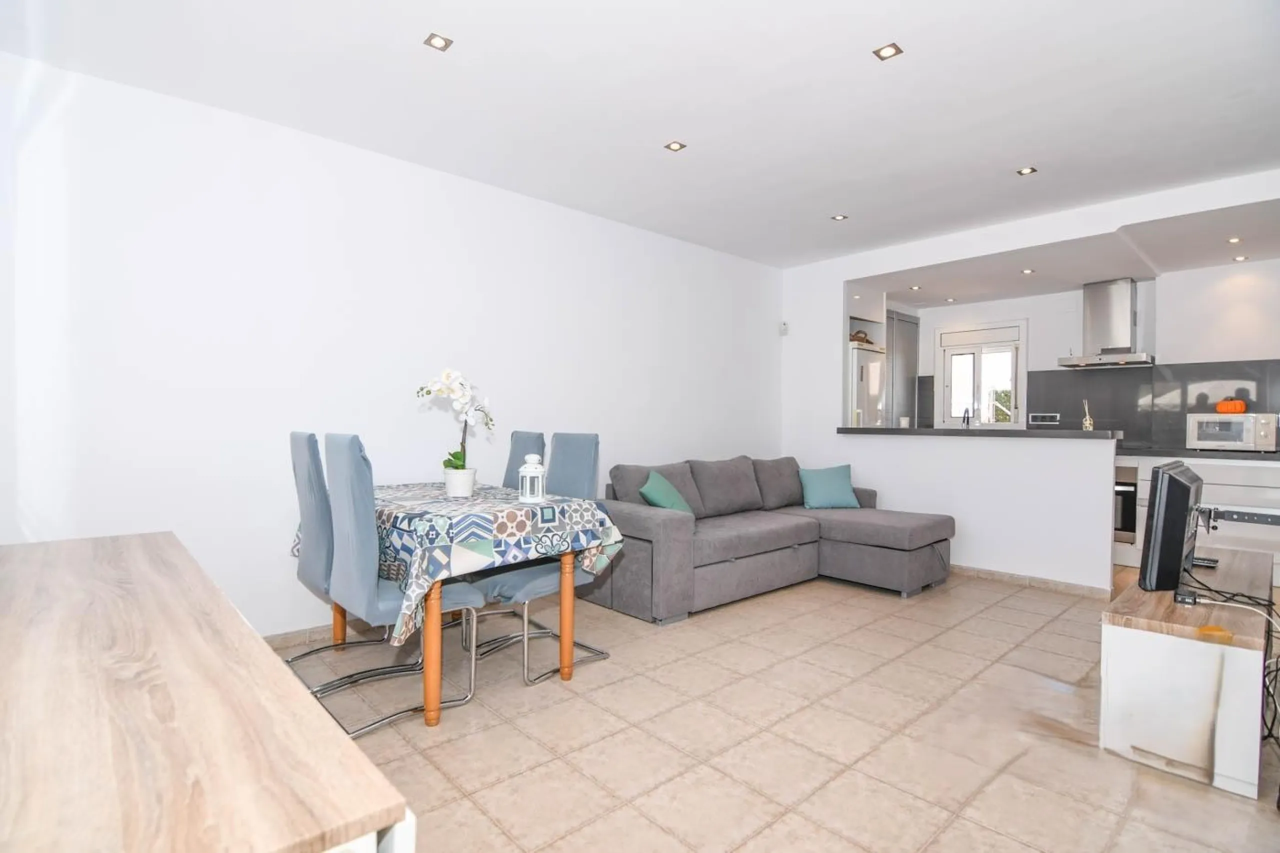 House with Terrace, Parking and Community Pool in Coma Ruga, Costa Brava