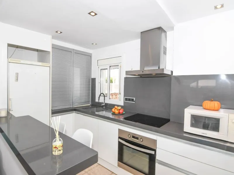 House with Terrace, Parking and Community Pool in Coma Ruga, Costa Brava
