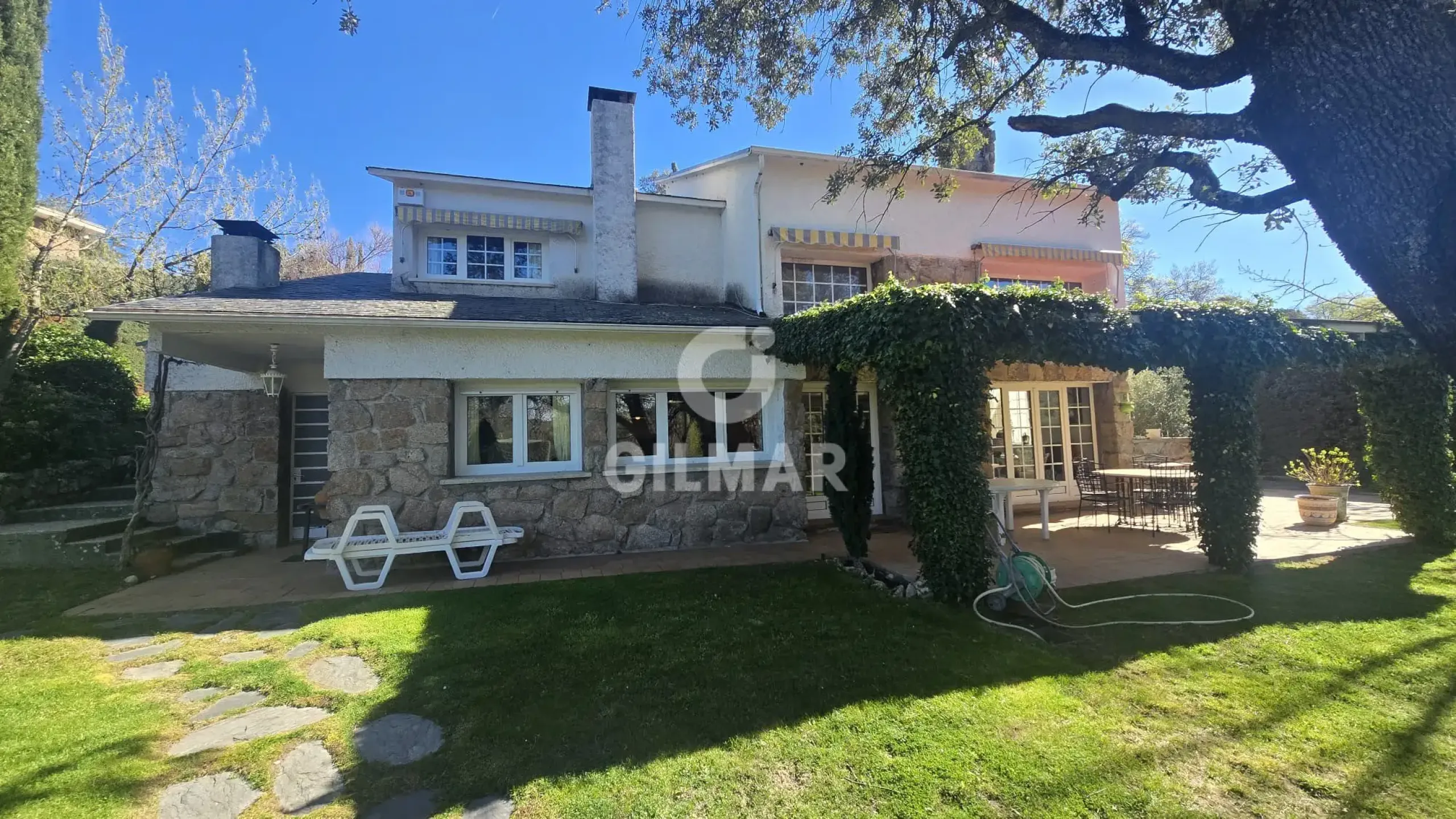 Villa in Valdemorillo - Madrid