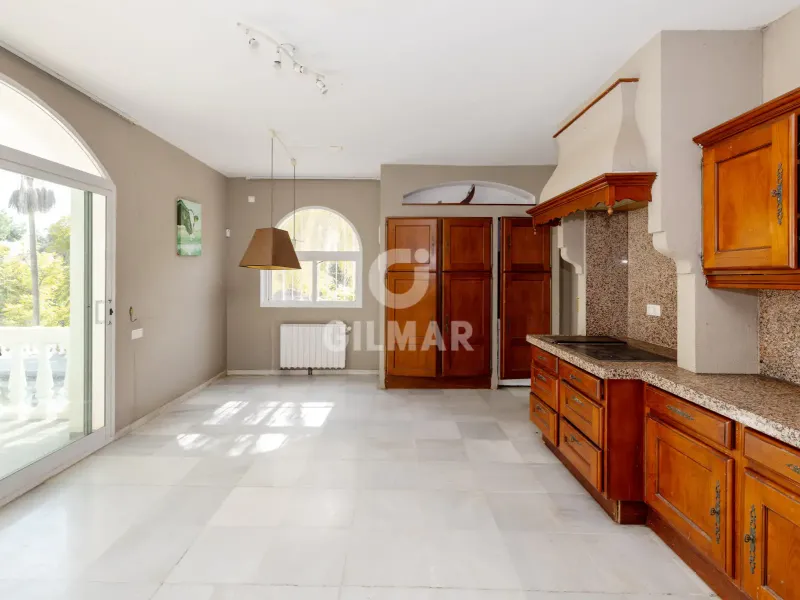 Villa in Estepona Este - Málaga