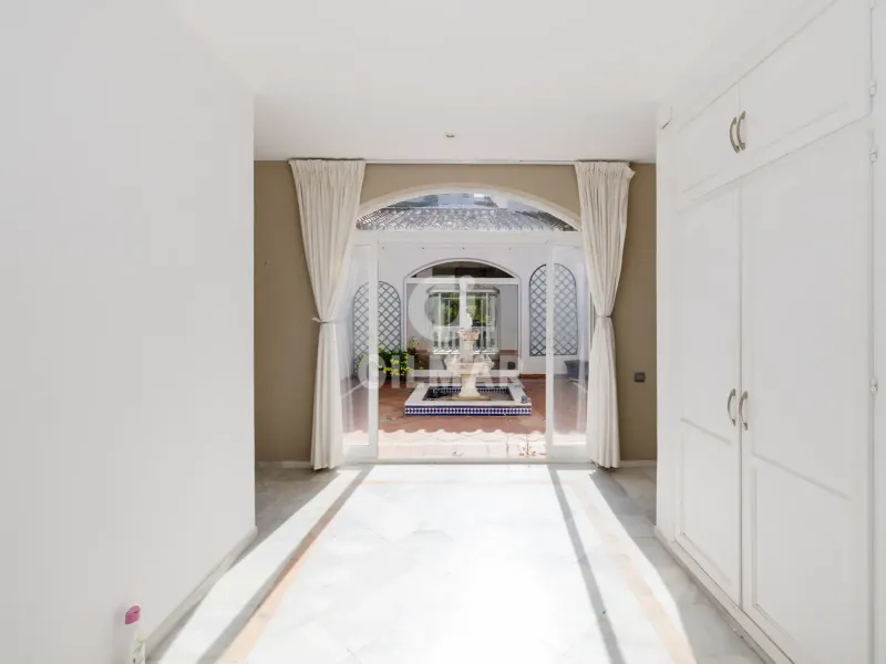 Villa in Estepona Este - Málaga