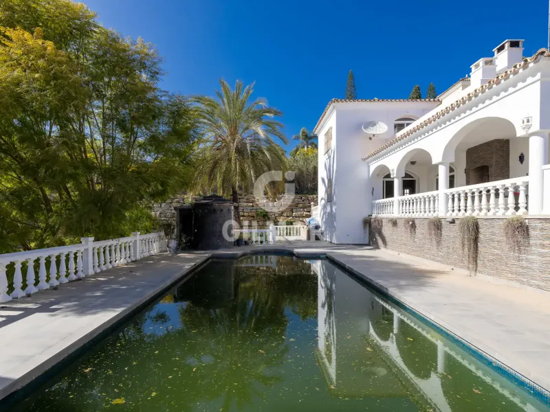 Villa in Estepona Este - Málaga