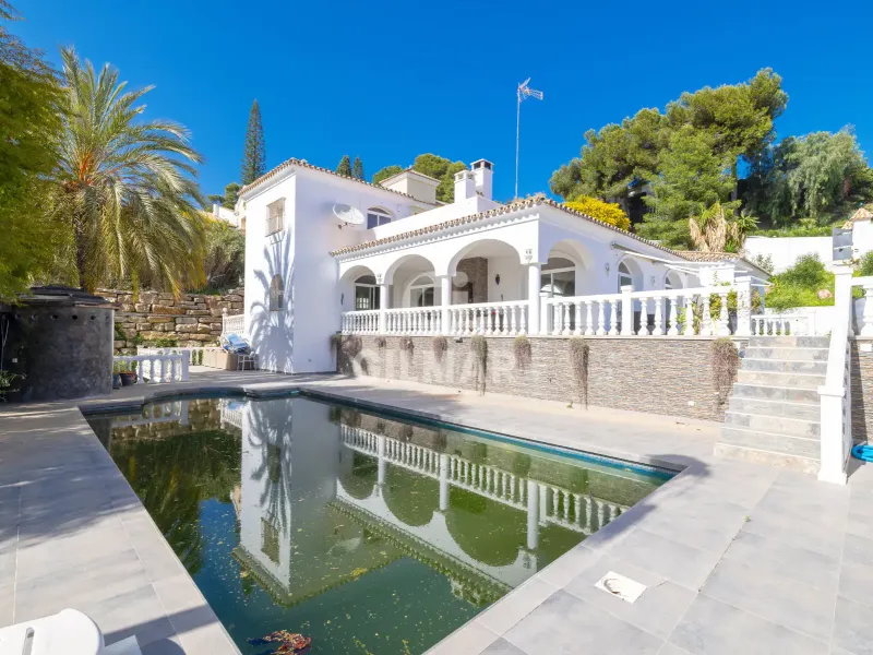 Villa in Estepona Este - Málaga