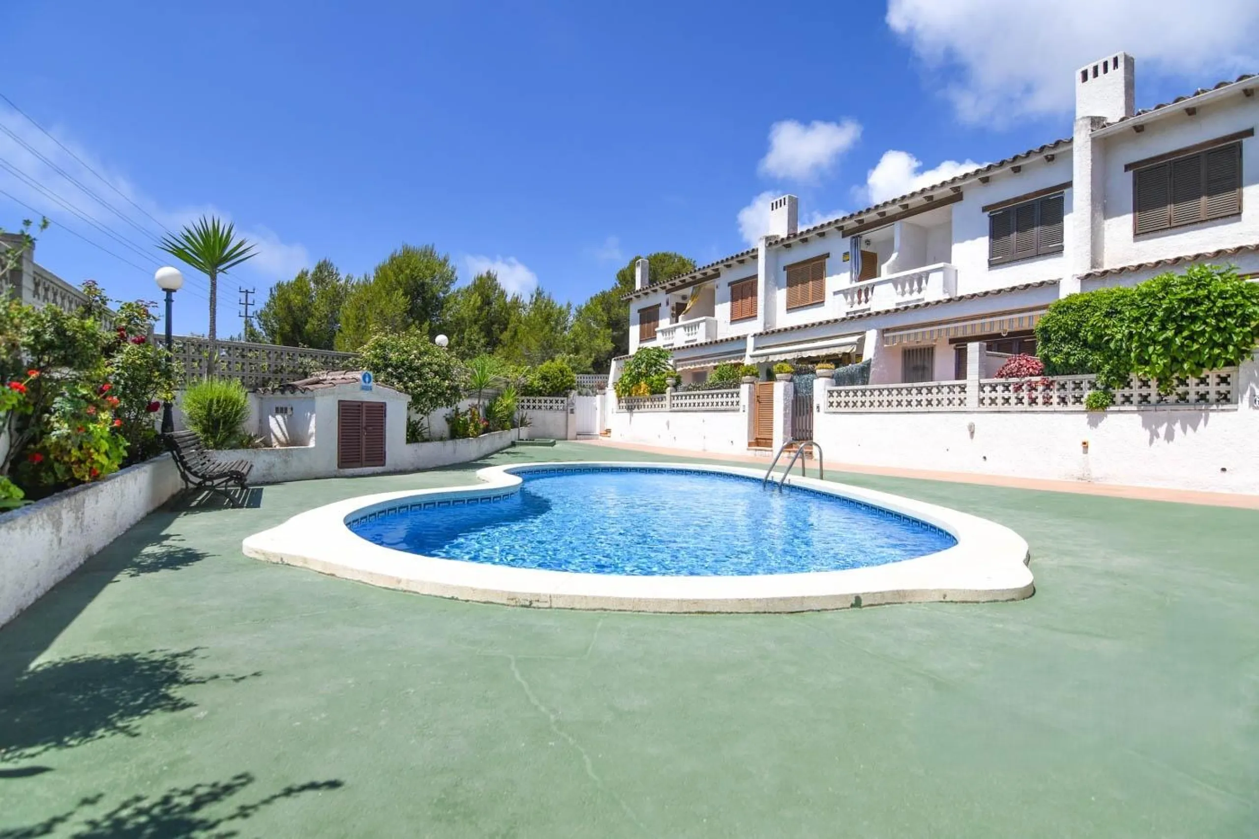 House with Terrace, Parking and Community Pool in Coma Ruga, Costa Brava