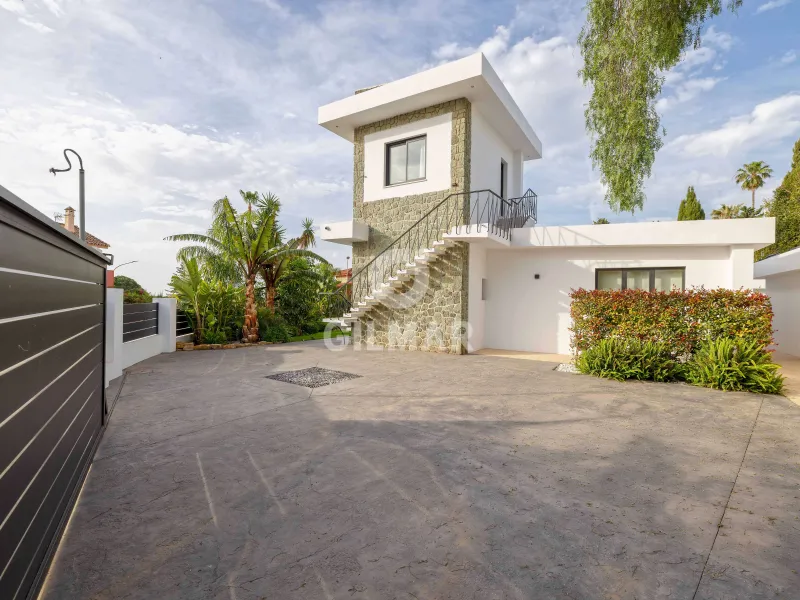Chalet Independiente en Benalmádena - Málaga