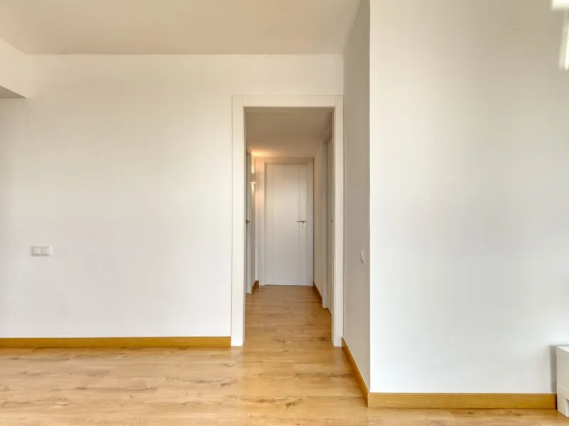 Elegante piso con vistas panorámicas al mar y a la ciudad en el corazón de Barcelona
