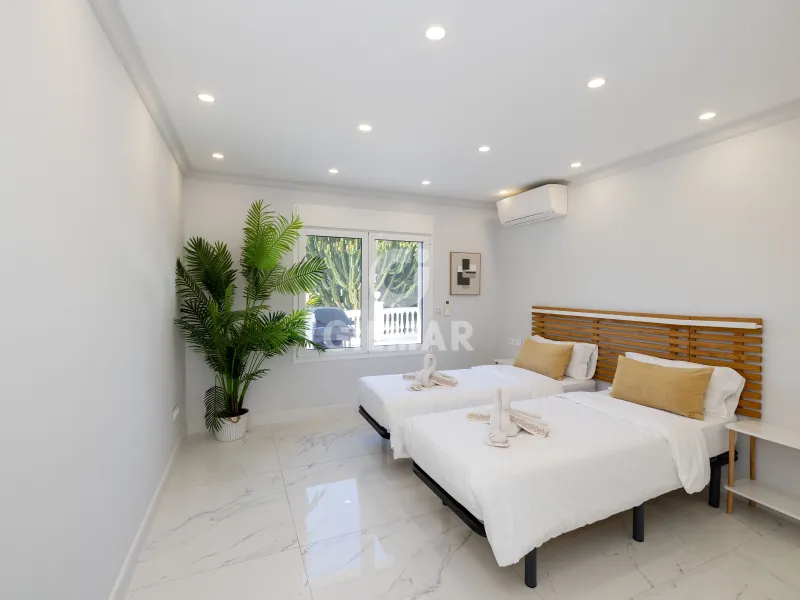 Villa in Marbella Este - Málaga