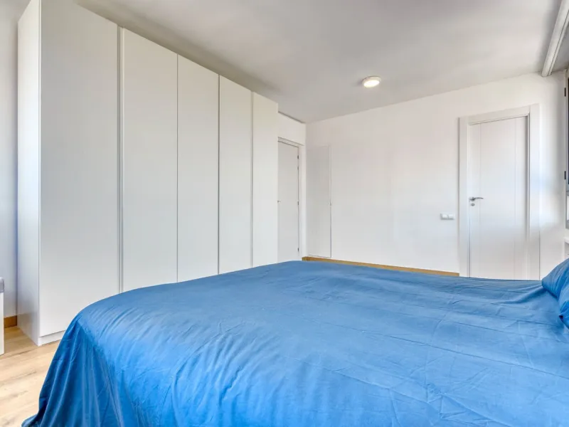 Elegante piso con vistas panorámicas al mar y a la ciudad en el corazón de Barcelona