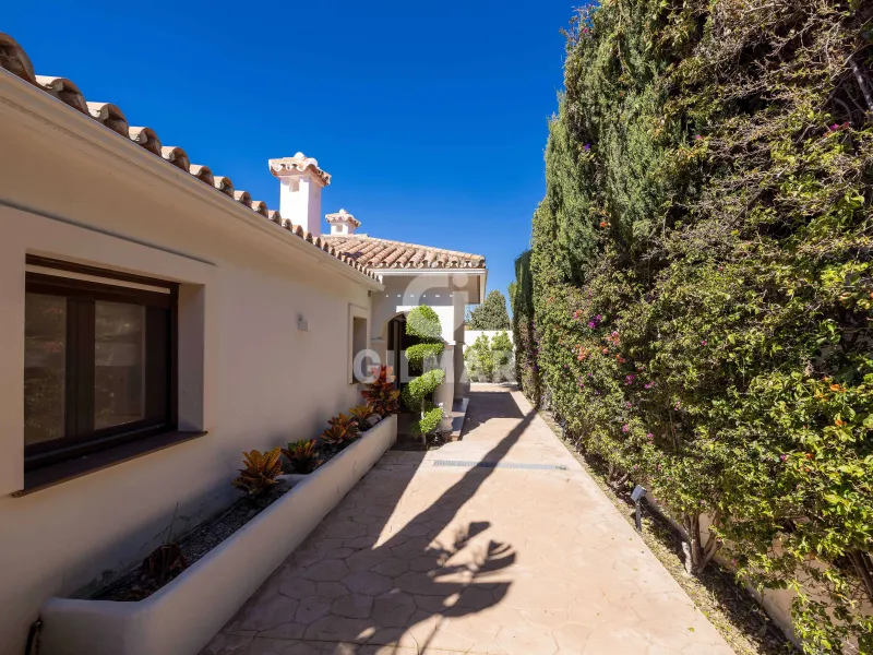 Villa in Marbella Este - Málaga