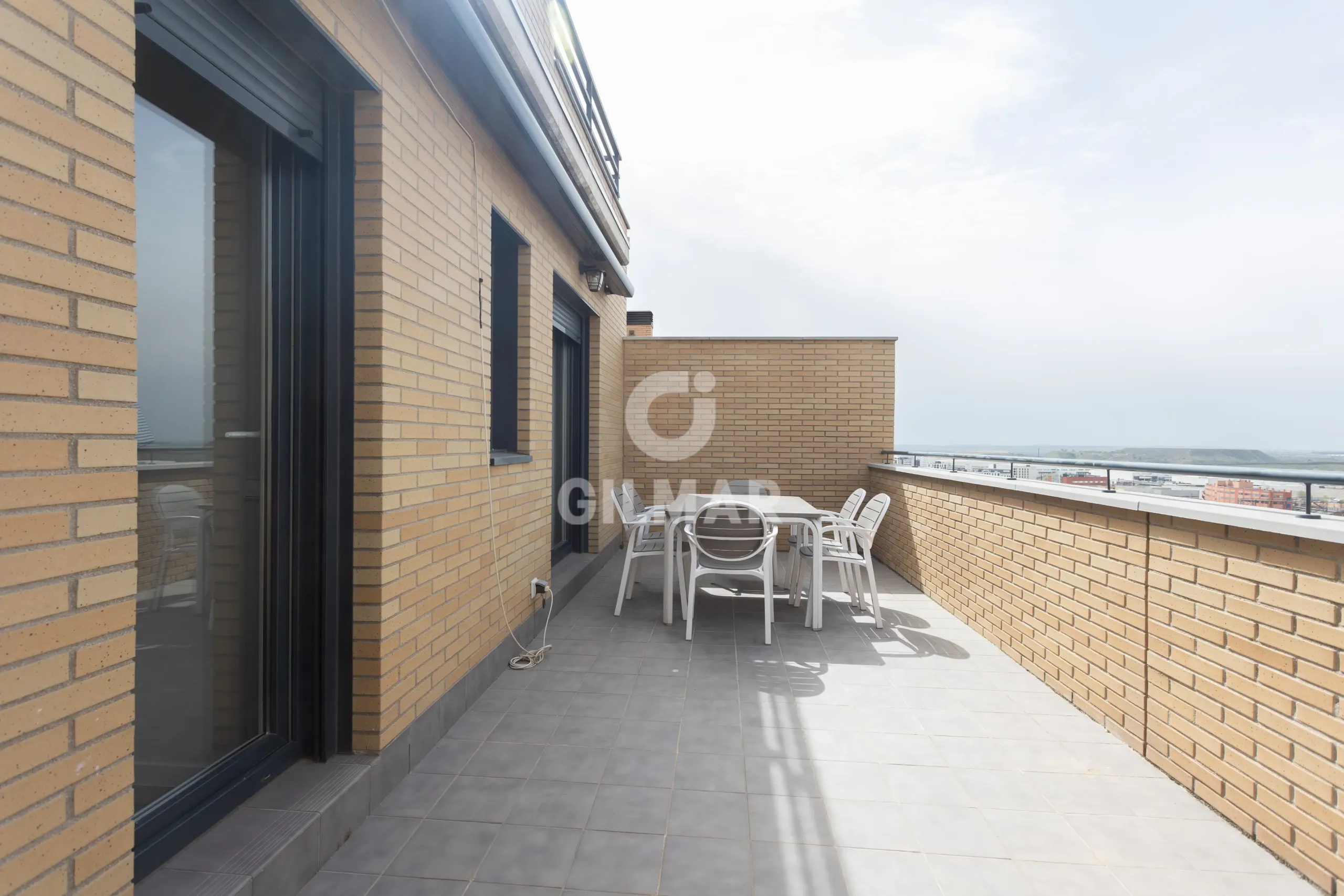 Duplex penthouse in Palomeras Sureste - Madrid