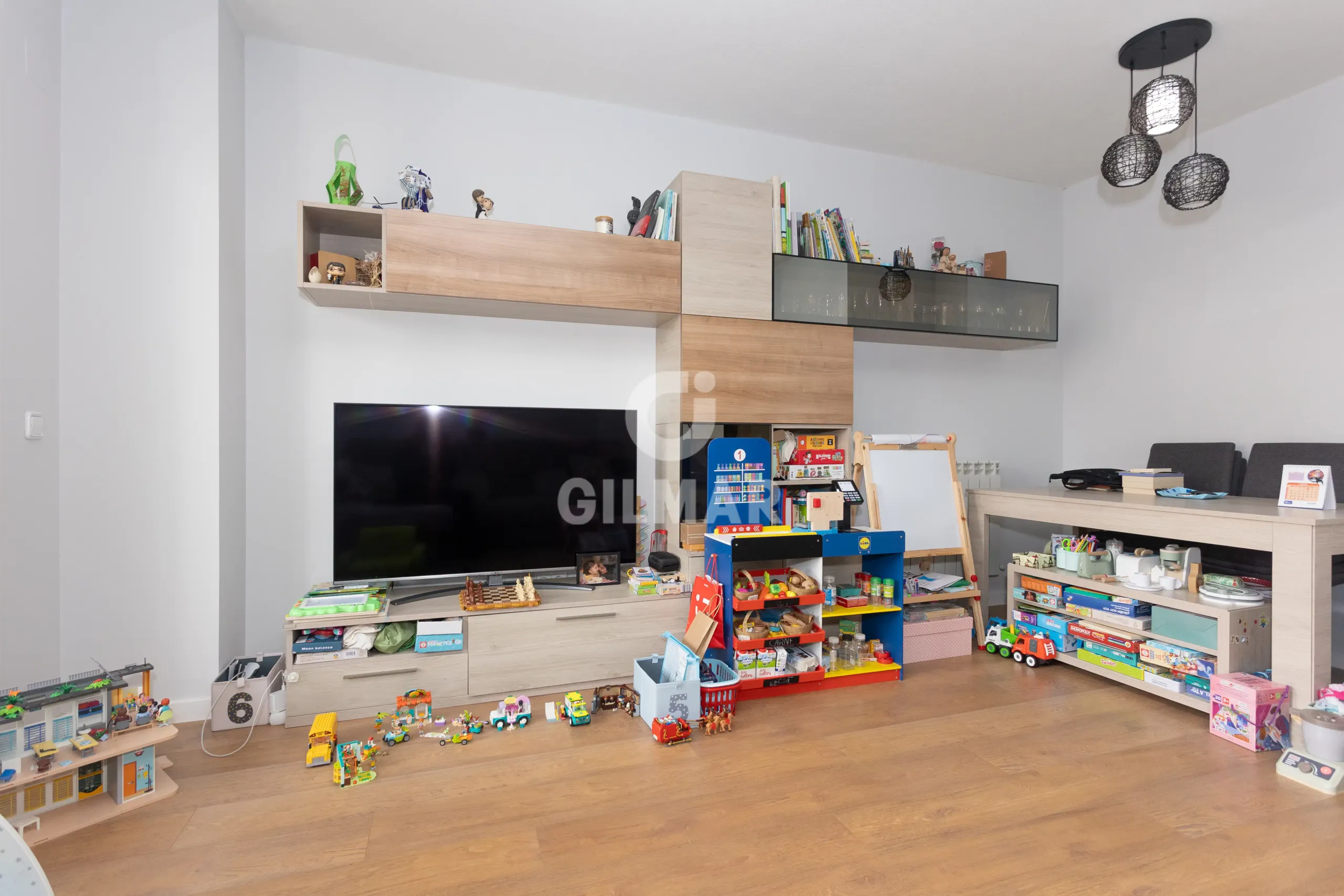 Duplex penthouse in Palomeras Sureste - Madrid