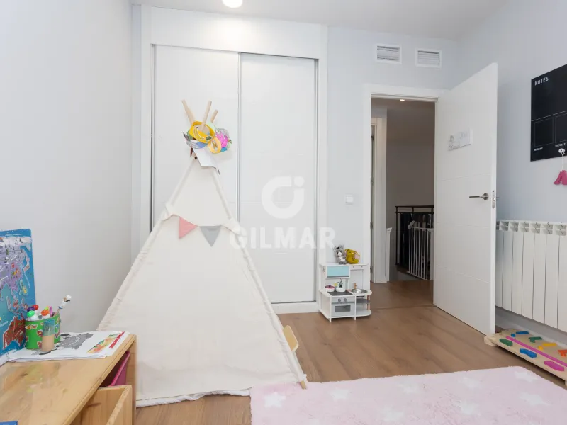 Duplex penthouse in Palomeras Sureste - Madrid