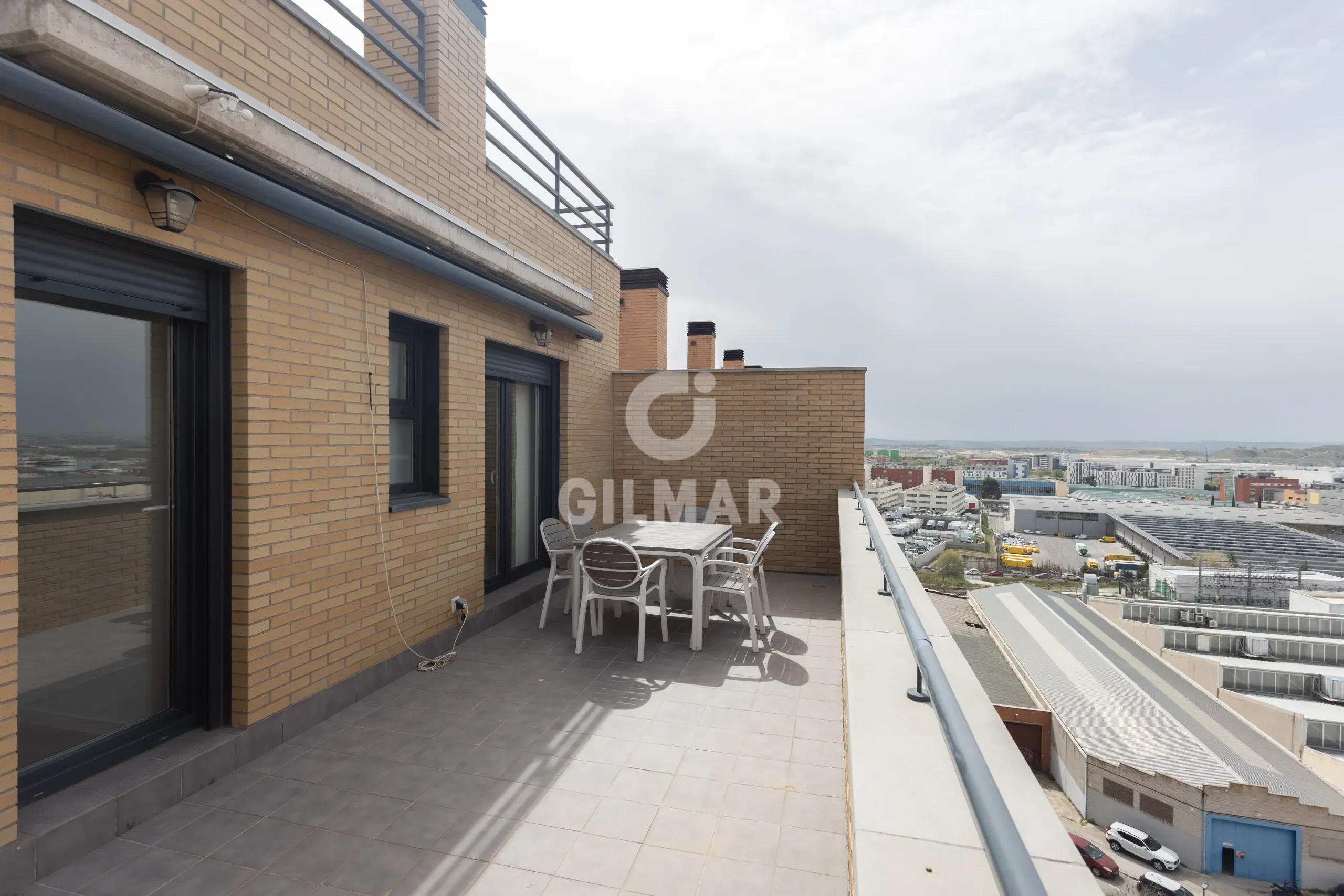 Duplex penthouse in Palomeras Sureste - Madrid