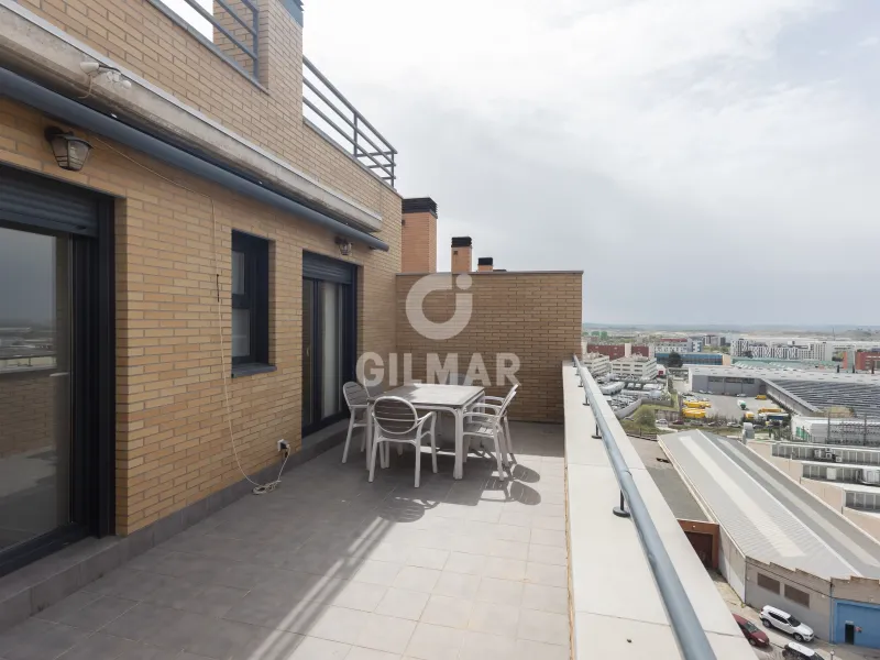 Duplex penthouse in Palomeras Sureste - Madrid