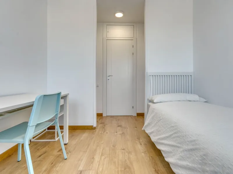 Elegante piso con vistas panorámicas al mar y a la ciudad en el corazón de Barcelona