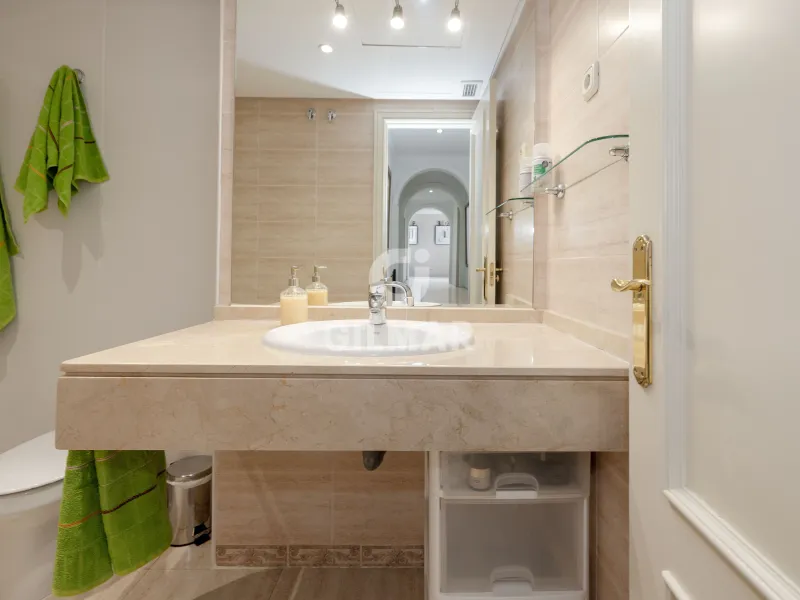 Duplex penthouse in Marbella Ciudad - Málaga