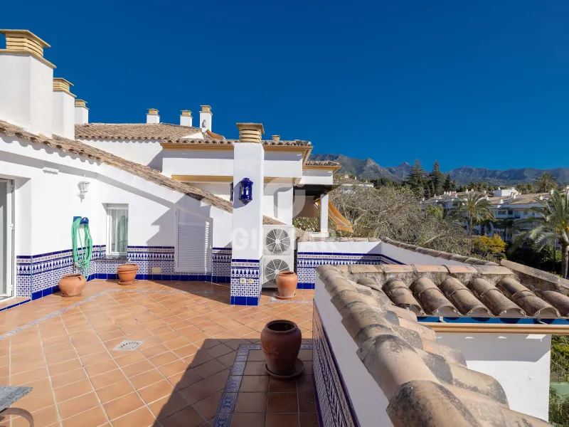 Duplex penthouse in Marbella Ciudad - Málaga