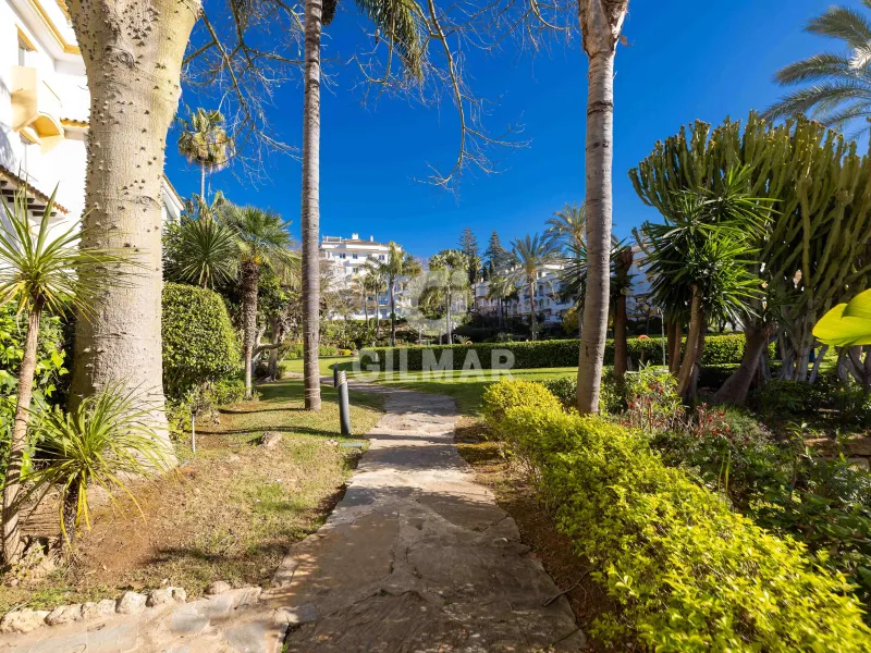Duplex penthouse in Marbella Ciudad - Málaga