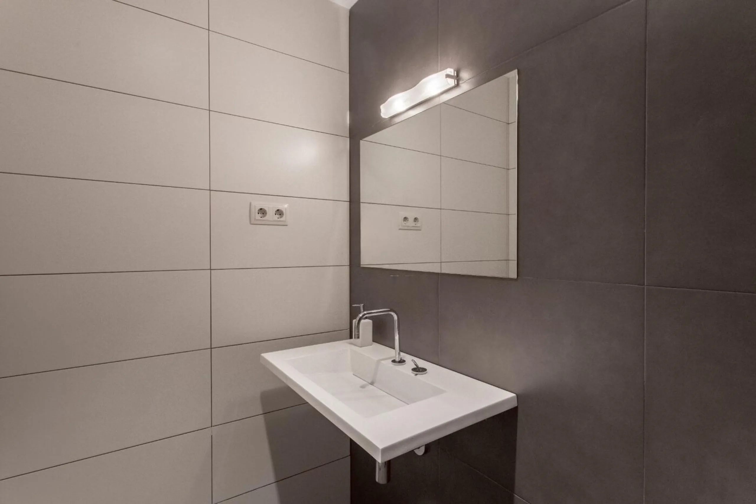 Villa moderna de una sola planta junto al club de golf en Vallromanes, Barcelona
