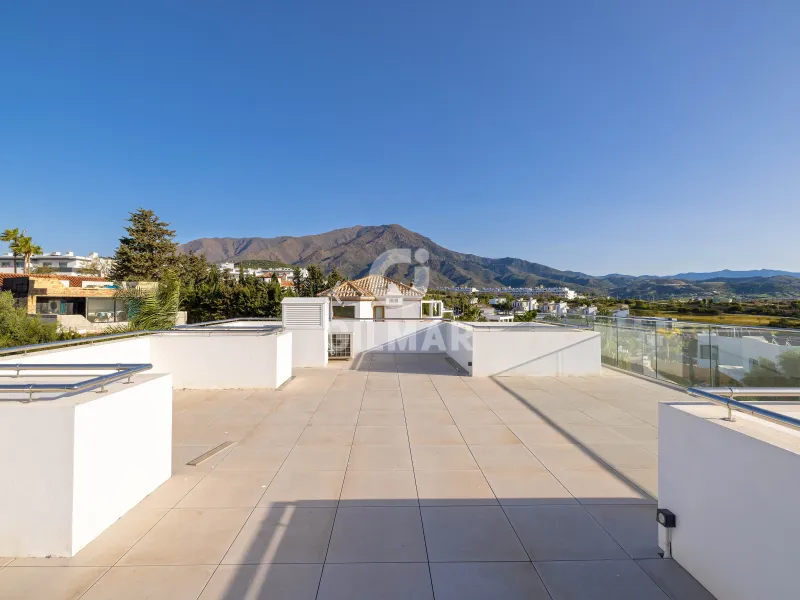 Villa in Estepona Oeste - Málaga