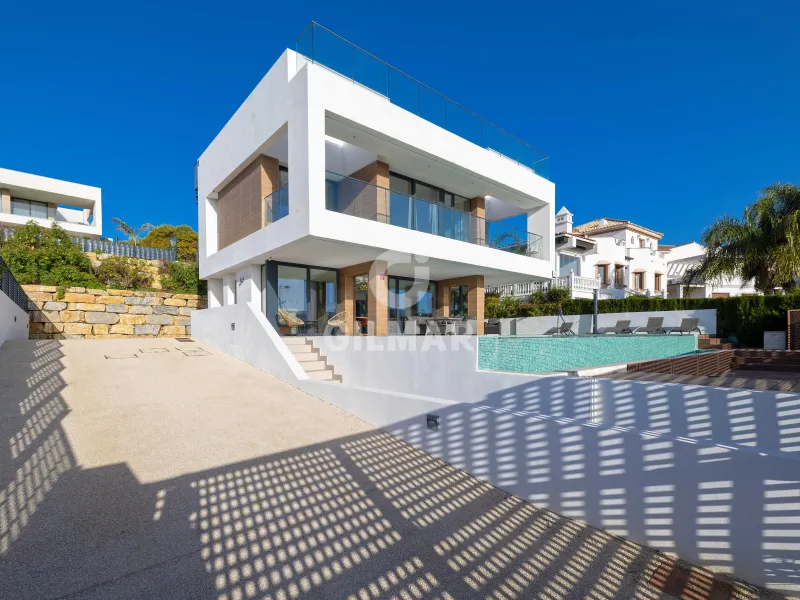 Villa in Estepona Oeste - Málaga