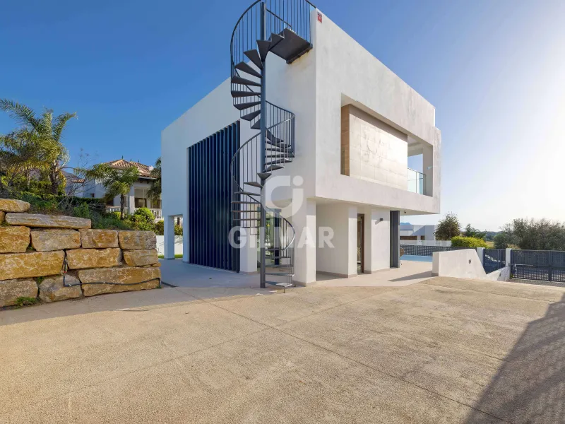 Villa in Estepona Oeste - Málaga